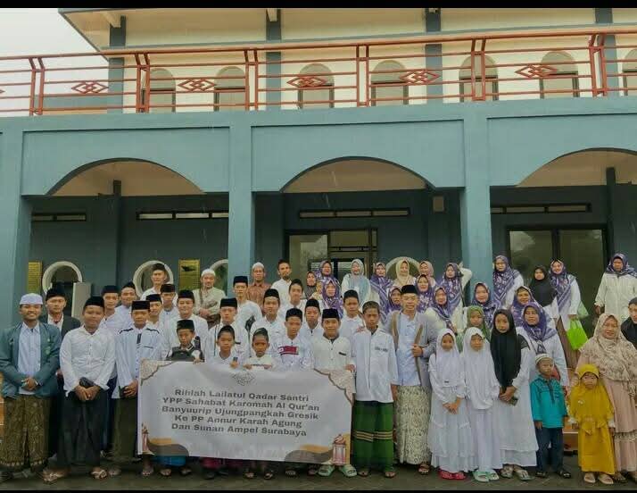 rihlah sowan kepada masyayikh luar kota dan ziarah auliya tiap akhir ramdlon
